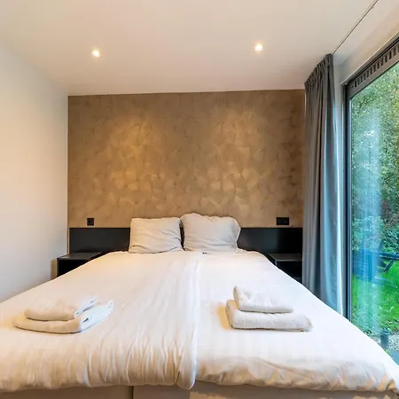 In Zevenhuizen With Shared Pool