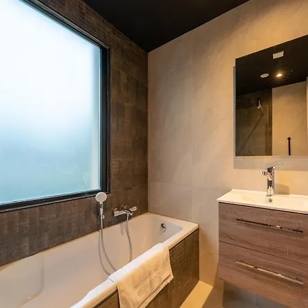 In Zevenhuizen With Shared Pool *