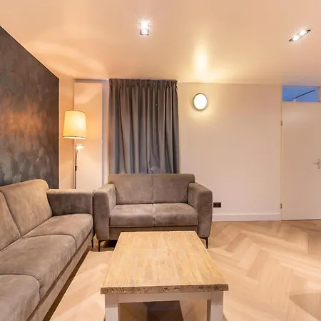 In Zevenhuizen With Shared Pool *